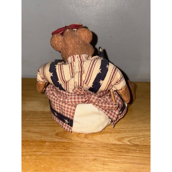 Rustic Americana Russ Berrie Ross Bear Figurine With Patriotic Outfit & Bow - Picture 3 of 6